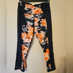 Get Love Give Love Betsey Johnson exercise leggings size Medium